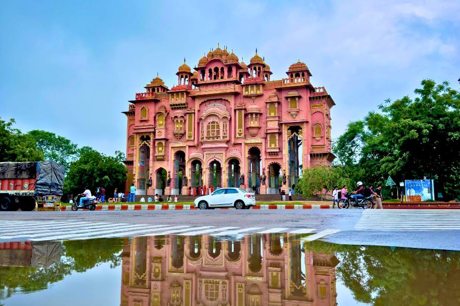 Golden triangle tour with Pushkar Jodhpur 8 Days